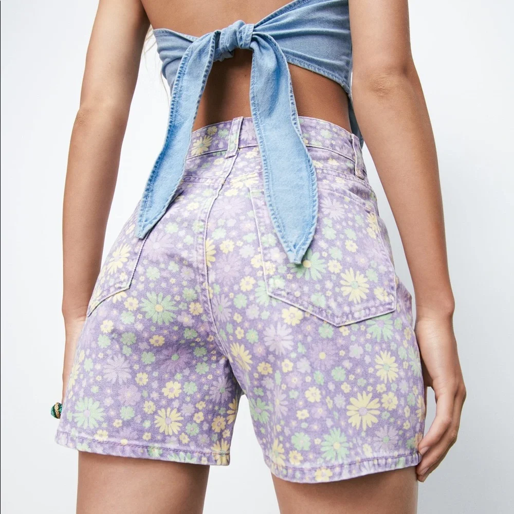 Zara PRINTED STRAIGHT FIT SHORTS - Picture 2 of 5